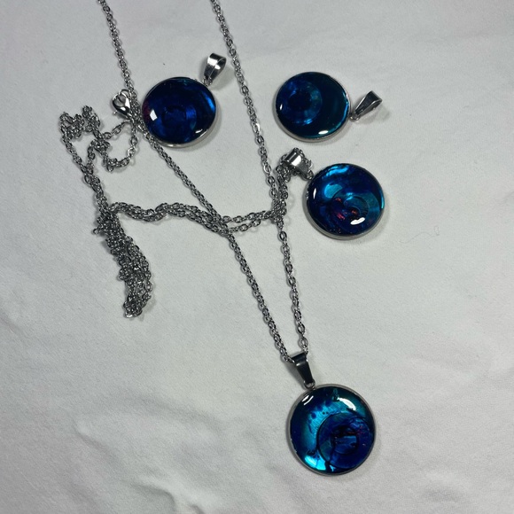 Handmade stainless steal pendants - Picture 4 of 7